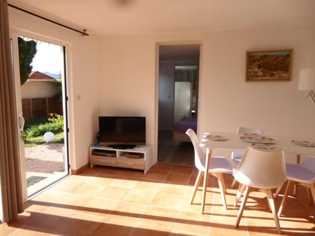 Bas De Jardin Plein Sud Proche Clim-wifi * Saint-Mandrier-sur-Mer